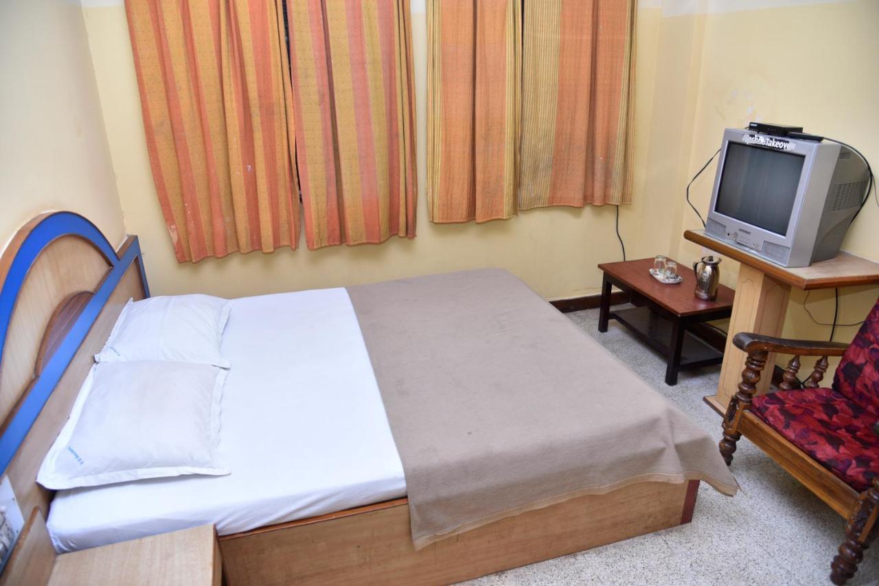 S S Residency Sr Nagar Kanteerava Stadium Mallya Hospital Vfs Global Tech Park Bangalore Hotel Exterior foto